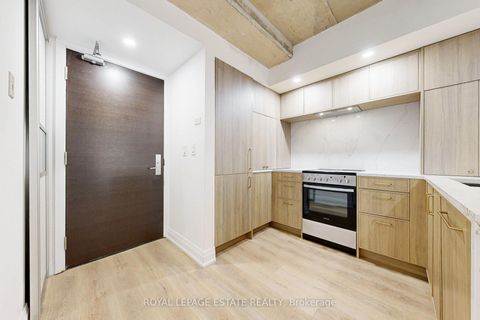 Photo 21 at 110 - 55 Stewart Street, Waterfront Communities C1, Toronto