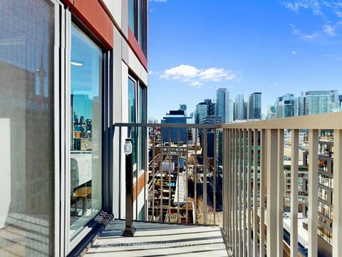 Photo 31 at LPH03 - 2 Augusta Avenue, Waterfront Communities C1, Toronto