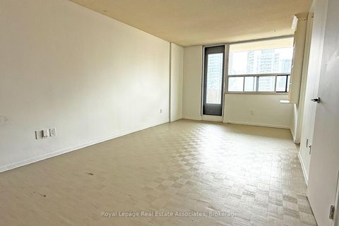 Photo 1 at 1711 - 40 Homewood Avenue, South St. James Town, Toronto