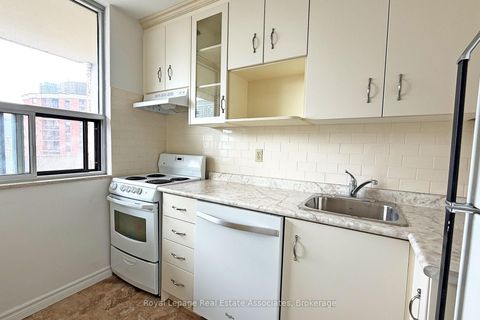 Photo 7 at 1711 - 40 Homewood Avenue, South St. James Town, Toronto