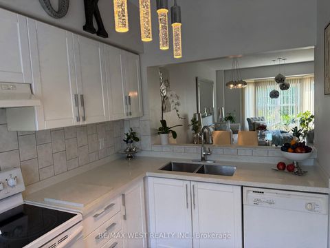 Photo 8 at 22 - 630 Evans Avenue, Alderwood, Toronto
