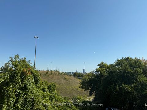 Photo 14 at 22 - 630 Evans Avenue, Alderwood, Toronto