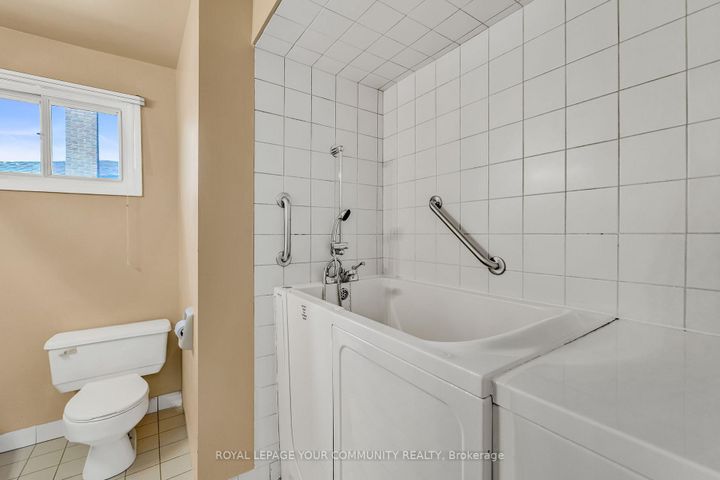 Photo 15 at 6 Hentob Court, Beaumonde Heights, Toronto