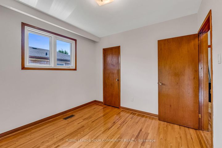 Photo 17 at 6 Hentob Court, Beaumonde Heights, Toronto