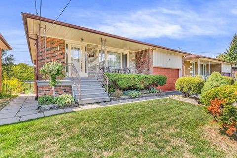 Photo 1 at 6 Hentob Court, Beaumonde Heights, Toronto