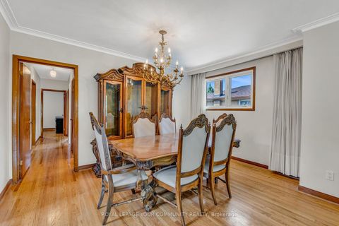 Photo 13 at 6 Hentob Court, Beaumonde Heights, Toronto