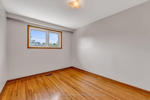 Photo 19 at 6 Hentob Court, Beaumonde Heights, Toronto