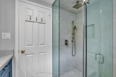 Photo 33 at 6 Hentob Court, Beaumonde Heights, Toronto