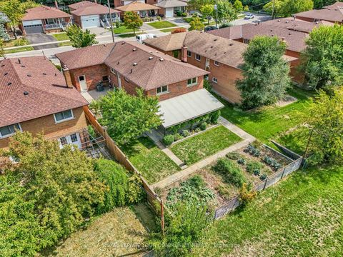 Photo 47 at 6 Hentob Court, Beaumonde Heights, Toronto