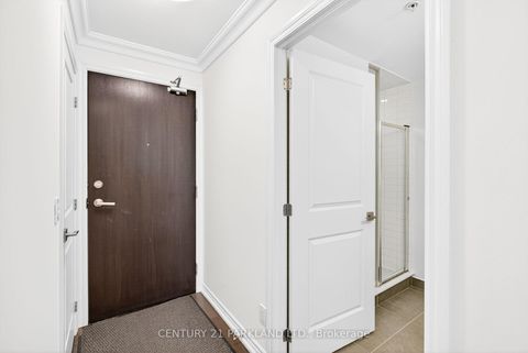 Photo 4 at 603 - 23 Glebe Road W, Eglinton, Toronto