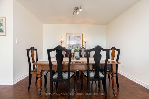 Photo 10 at 808 - 18 Concorde Place, Don Mills, Toronto