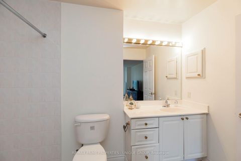 Photo 18 at 808 - 18 Concorde Place, Don Mills, Toronto
