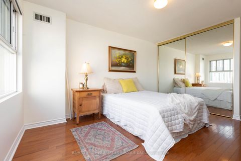 Photo 21 at 808 - 18 Concorde Place, Don Mills, Toronto