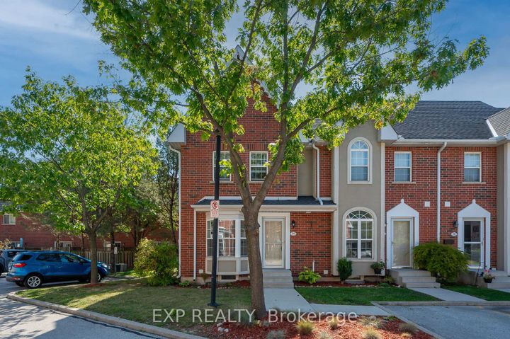 Photo 8 at 64 - 4200 Kilmer Drive, Tansley, Burlington