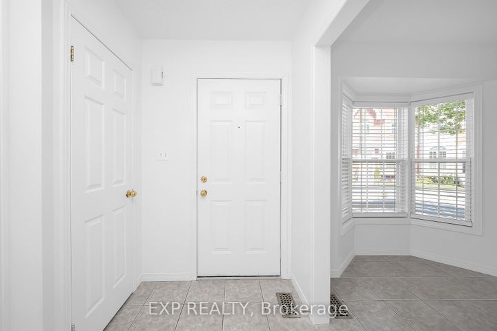 Photo 12 at 64 - 4200 Kilmer Drive, Tansley, Burlington