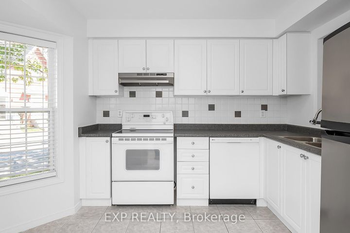 Photo 14 at 64 - 4200 Kilmer Drive, Tansley, Burlington