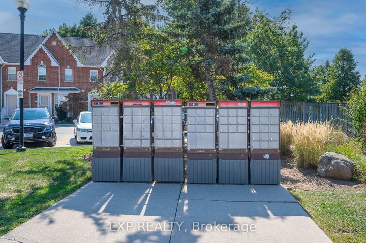 Photo 36 at 64 - 4200 Kilmer Drive, Tansley, Burlington