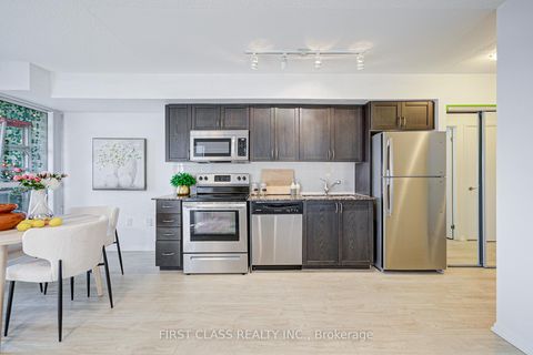 Photo 2 at 526 - 3091 Dufferin Street, Glen Park, Toronto