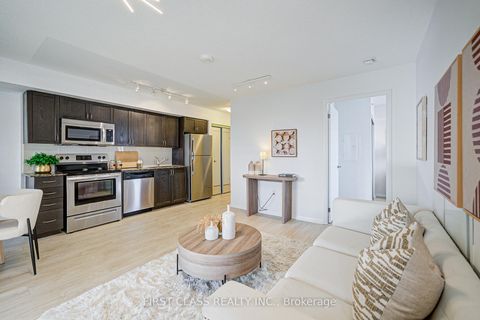 Photo 3 at 526 - 3091 Dufferin Street, Glen Park, Toronto
