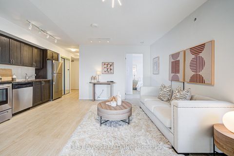 Photo 7 at 526 - 3091 Dufferin Street, Glen Park, Toronto