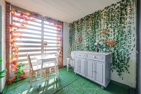 Photo 14 at 526 - 3091 Dufferin Street, Glen Park, Toronto