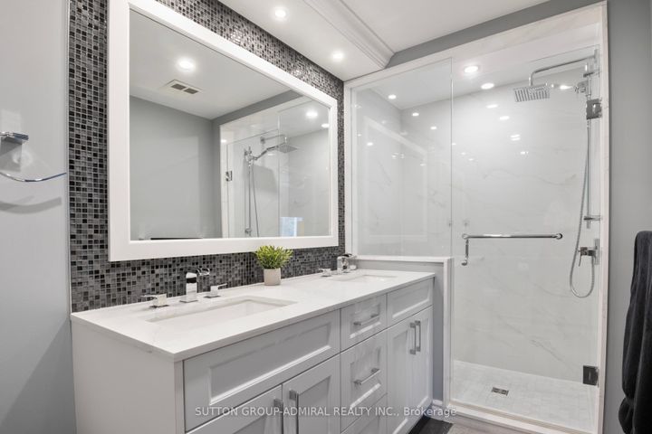 Photo 12 at 479 Hounslow Avenue, Willowdale West, Toronto