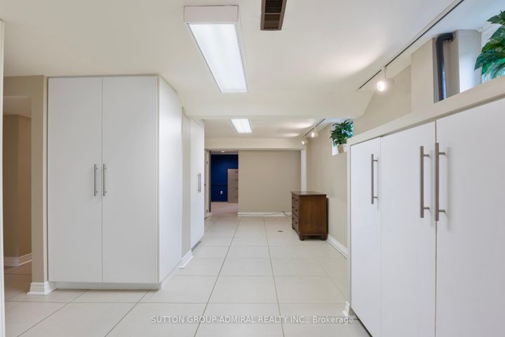 Photo 34 at 479 Hounslow Avenue, Willowdale West, Toronto