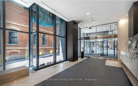 Photo 3 at 812 - 7 Grenville Street, Bay Street Corridor, Toronto