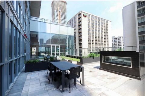 Photo 10 at 812 - 7 Grenville Street, Bay Street Corridor, Toronto