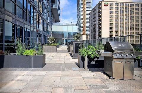 Photo 11 at 812 - 7 Grenville Street, Bay Street Corridor, Toronto
