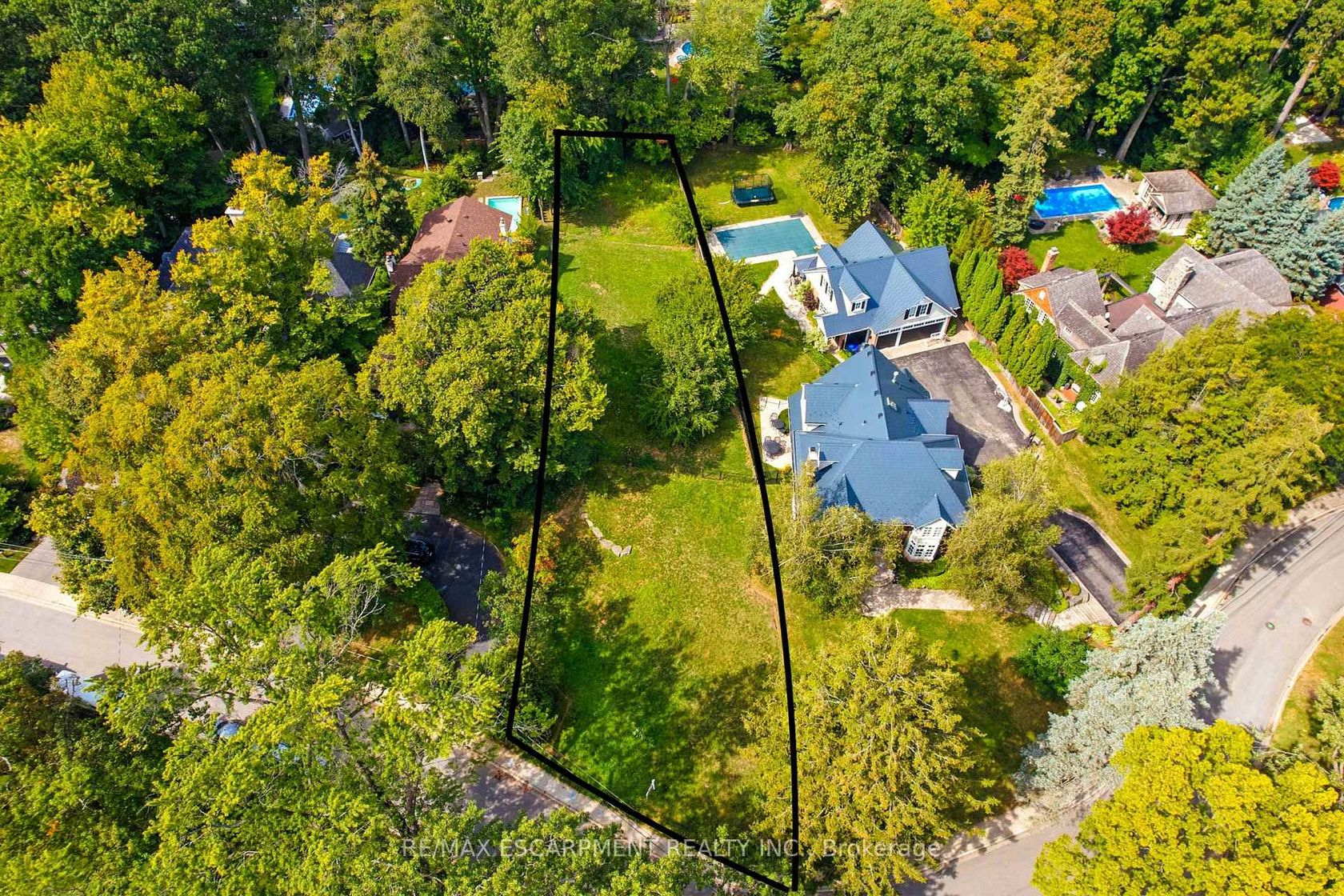 3063 Woodland Park Drive, Roseland, Burlington 
