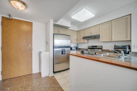 Photo 5 at 413 - 19 Northern Heights Drive, Langstaff, Richmond Hill