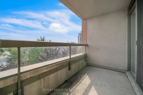 Photo 12 at 413 - 19 Northern Heights Drive, Langstaff, Richmond Hill