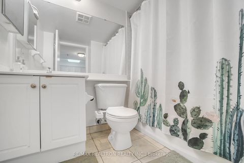 Photo 15 at 413 - 19 Northern Heights Drive, Langstaff, Richmond Hill