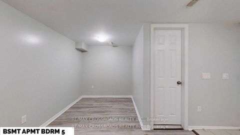 Photo 28 at 260 Connaught Avenue, Newtonbrook West, Toronto