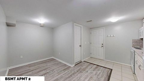 Photo 29 at 260 Connaught Avenue, Newtonbrook West, Toronto
