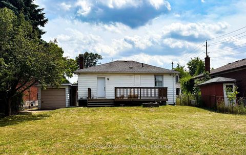 Photo 36 at 260 Connaught Avenue, Newtonbrook West, Toronto