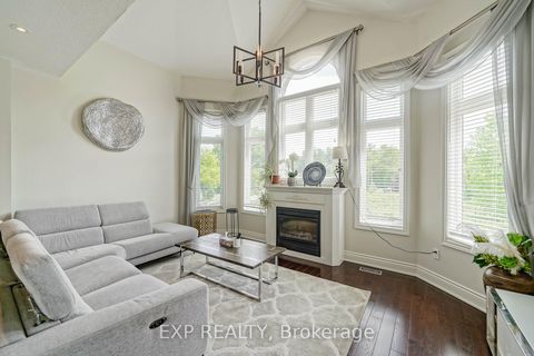 Photo 2 at 116 Colesbrook Road, Westbrook, Richmond Hill