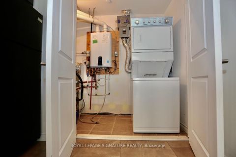 Photo 7 at Th27 - 39 Drewry Avenue, Newtonbrook West, Toronto