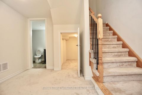 Photo 16 at Th27 - 39 Drewry Avenue, Newtonbrook West, Toronto