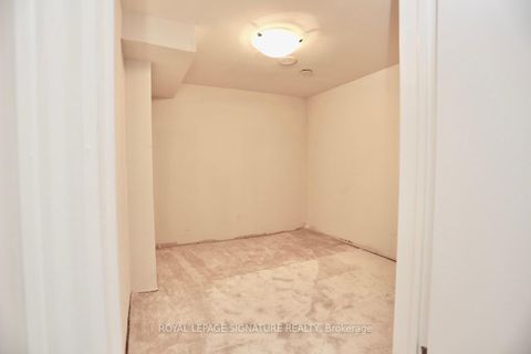 Photo 17 at Th27 - 39 Drewry Avenue, Newtonbrook West, Toronto