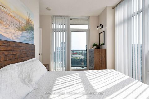 Photo 25 at 1621E - 36 LISGAR Street, Little Portugal, Toronto