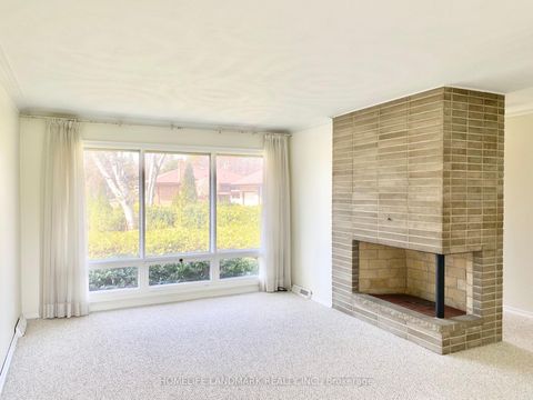 Photo 1 at 9 Terrington Court, Don Mills, Toronto