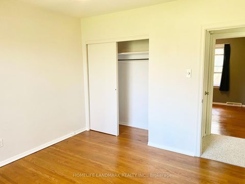 Photo 9 at 9 Terrington Court, Don Mills, Toronto Photo 9 at 9 Terrington Court, Don Mills, Toronto