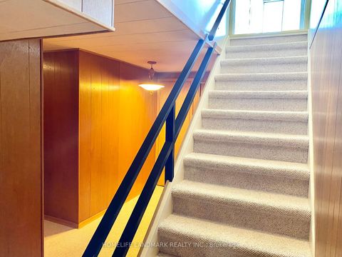 Photo 15 at 9 Terrington Court, Don Mills, Toronto