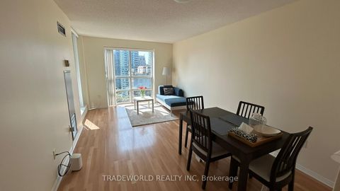 Photo 1 at 2009 - 3 Pemberton Avenue, Newtonbrook East, Toronto