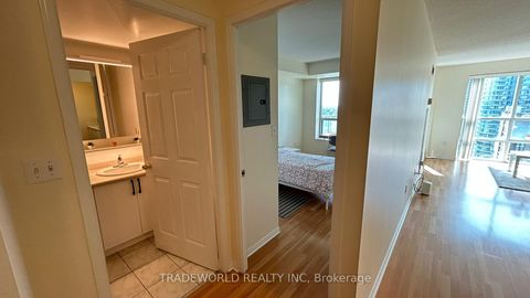Photo 15 at 2009 - 3 Pemberton Avenue, Newtonbrook East, Toronto