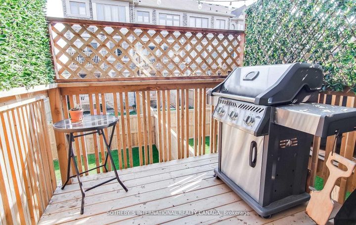 Photo 22 at 160 Sunset Terrace, Vellore Village, Vaughan