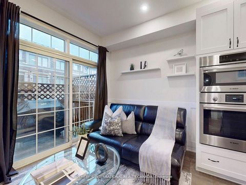 Photo 8 at 160 Sunset Terrace, Vellore Village, Vaughan Photo 8 at 160 Sunset Terrace, Vellore Village, Vaughan