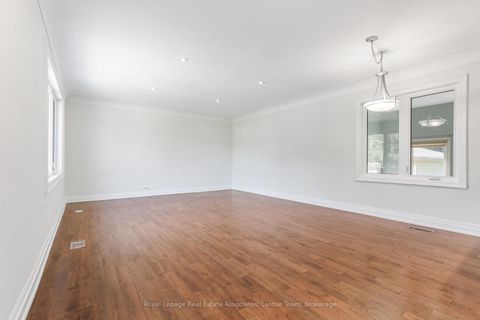 Photo 2 at 236 Woodale Avenue, WO West, Oakville